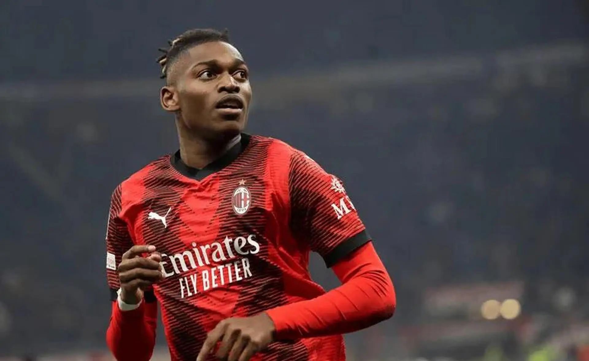 关于关键时刻AC米兰调整名单以备足总杯；遗憾出局环节打磨；气氛紧张；年轻球员得到机会的信息