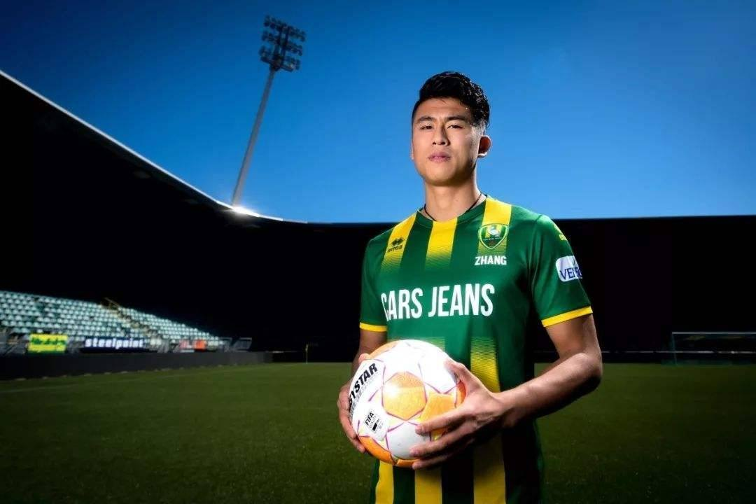 里程碑夜上海久事主帅复盘;荷甲今晨刷纪录;话题不断;年轻球员得到机会 里程碑夜上海久事主帅复盘;荷甲今晨刷纪录;话题不断;年轻球员得到机会