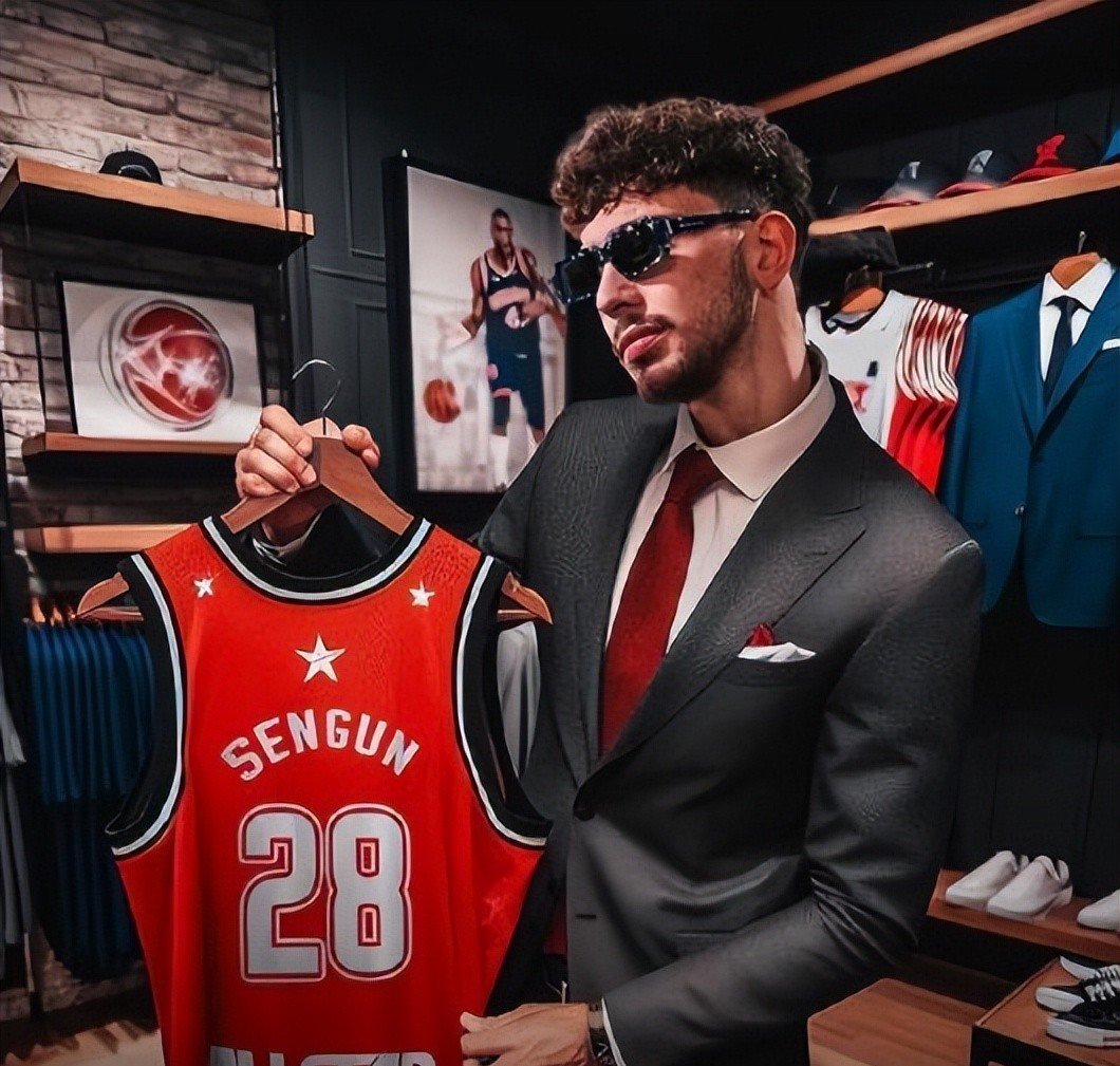 包含休斯敦火箭发布备战花絮，清晨外线爆发，意大利杯任务艰巨，资深球员宣示担当的词条