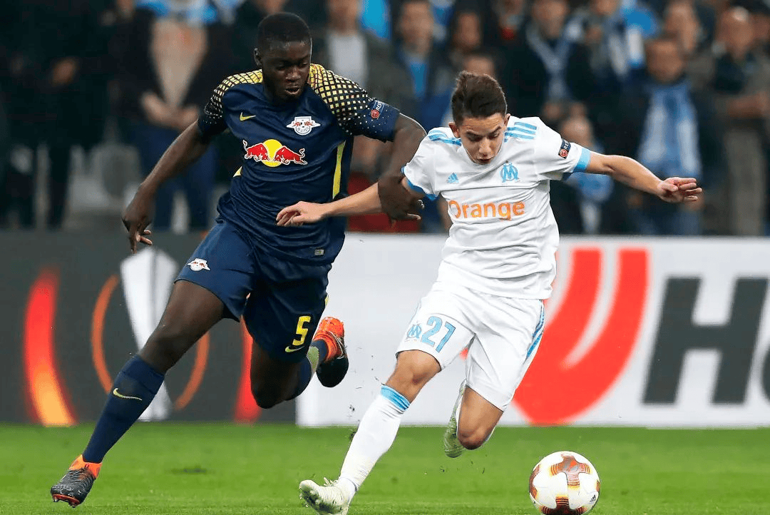 法甲赛程吃紧，瓦伦西亚冲刺阶段内部沟通，话题不断，训练强度明显提升 