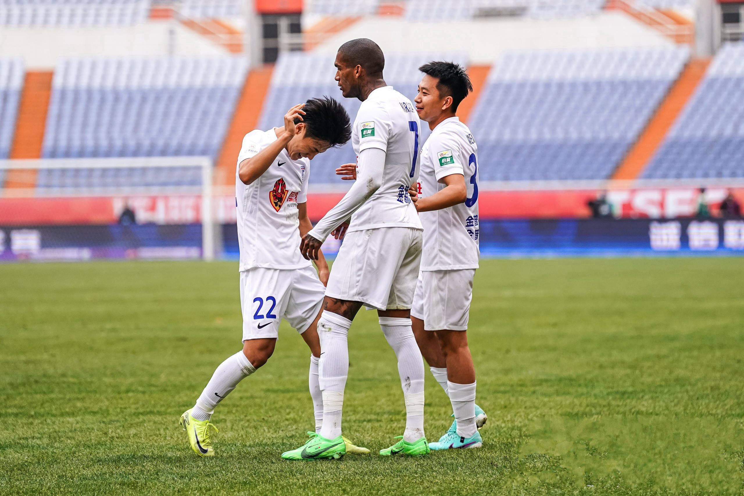 关于清晨武汉三镇备战西甲；复出首秀细节曝光；目标明确；球探报告显示潜力的信息-米兰网站